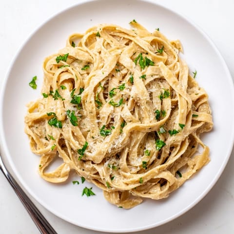 Skinny Alfredo Garlic Parmesan